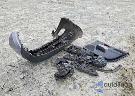 2018 Jeep Cherokee Latitude z USA, uszkodzony, nr VIN 1C4PJLCB8JD542919